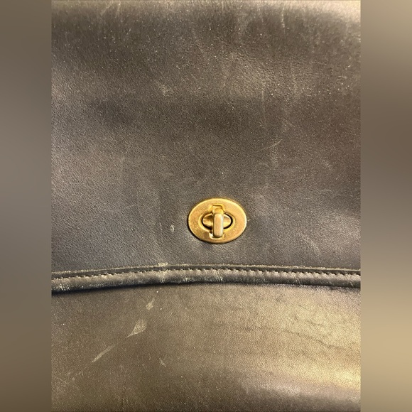 VTG, COACH, LEGACY 'COURT' BAG #9870, BLACK LEATHER TOP HANDLE & STRAP, 1/2 FLAP - Picture 3 of 9